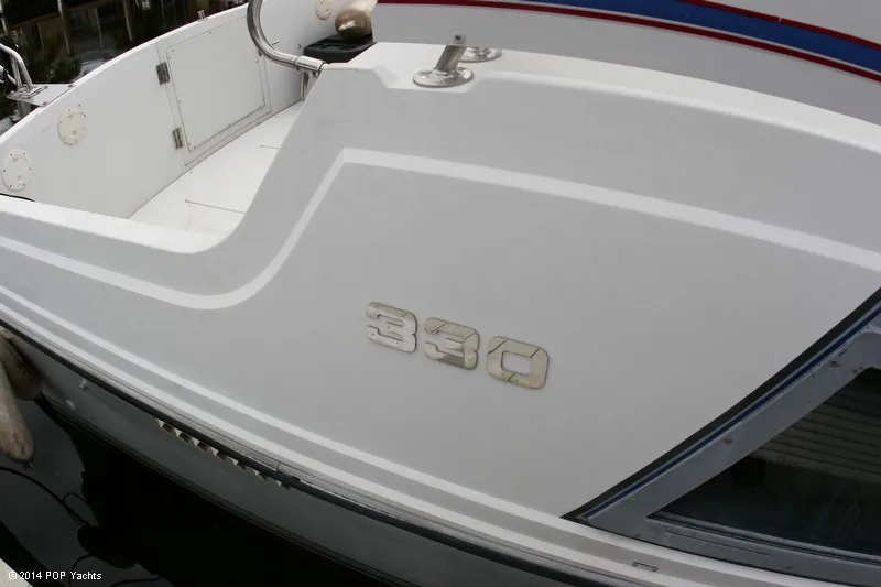 Slide: The Image of Carver Yachts 330 Mariner 1994 - 5