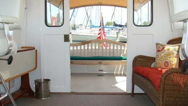 Slide: The Image of Jarvis Newman PICNIC BOAT 1985 - 11