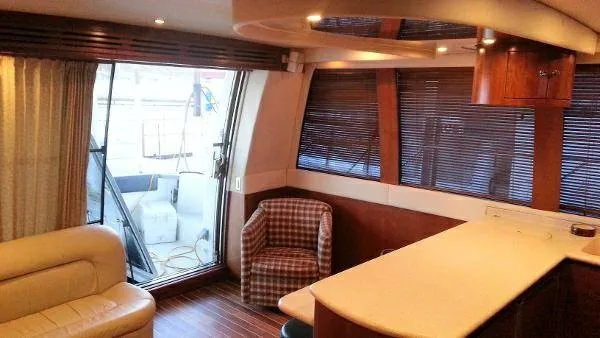 Slide: The Image of Carver Yachts 530 Voyager 1998 - 3
