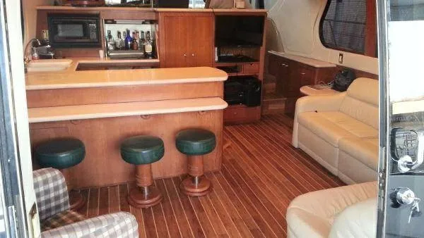 Slide: The Image of Carver Yachts 530 Voyager 1998 - 4