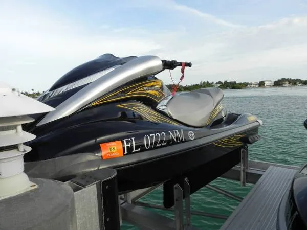 Slide: The Image of Yamaha (2) VX1100AF / FX1100FY 2007 - 3