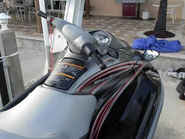 Slide: The Image of Yamaha (2) VX1100AF / FX1100FY 2007 - 8