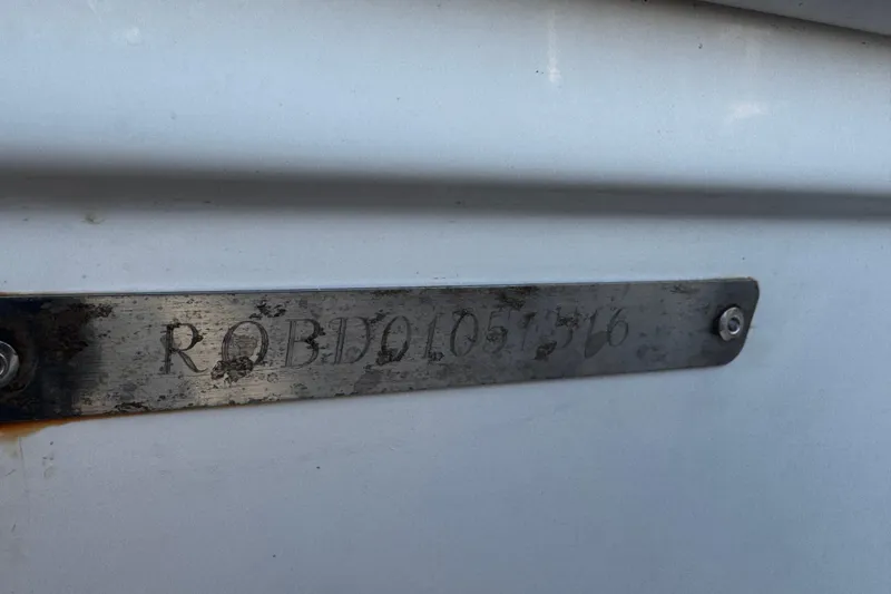 Slide: The Image of 2016 Robalo R247 Dual Console boat identification plate. - 6