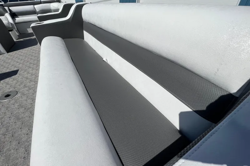 Slide: The Image of Gray seating on a 1992 Northwoods Fun Deluxe Pontoon boat interior. - 9