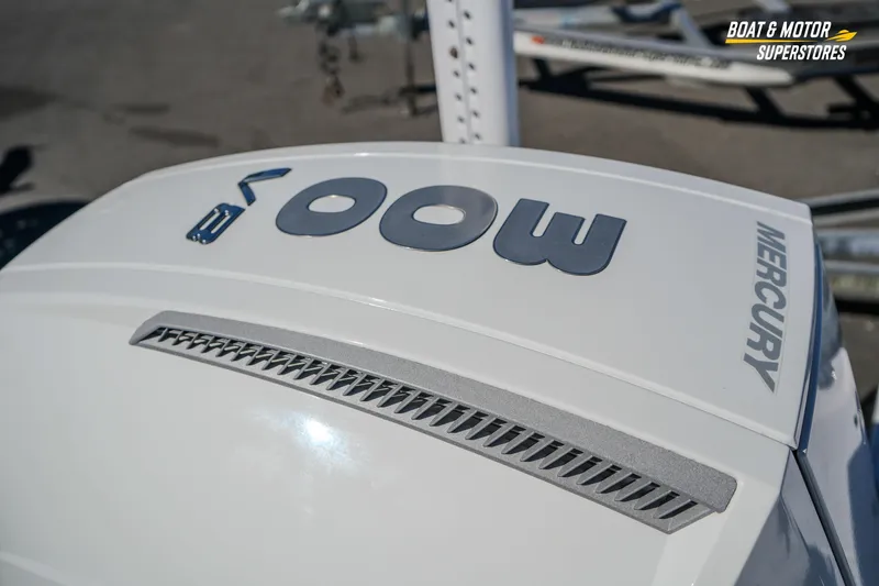 Slide: The Image of 2025 Blackfin 262 HB boat with Mercury engine, showcased at Boat & Motor Superstores. - 49