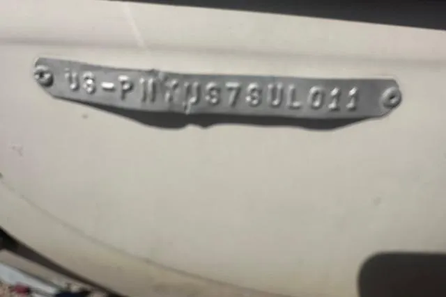 Slide: The Image of 2011 Stingray 185 LS/LX boat hull identification number plate. - 20