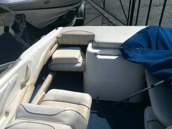 Slide: The Image of Sea Ray 210 Signature with Trailer 1996 - 3