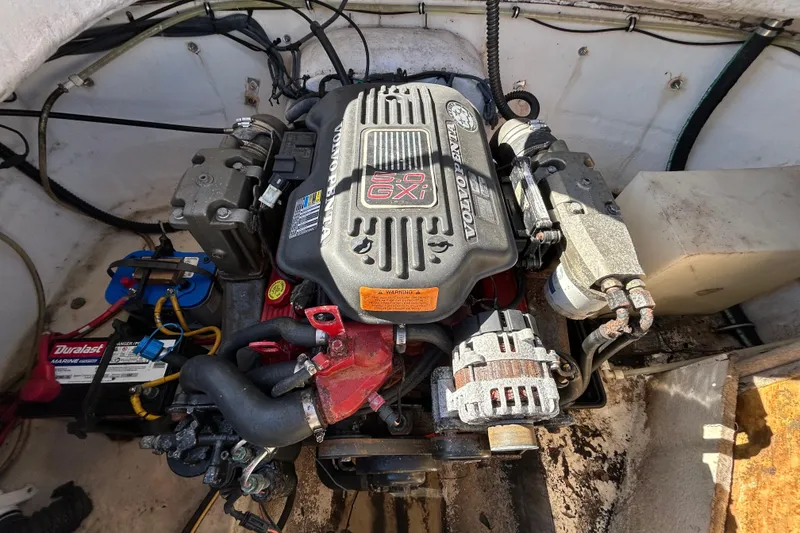 Slide: The Image of 2006 Chaparral Sunesta 236 engine compartment with Volvo Penta 8.1 GXI engine. - 24