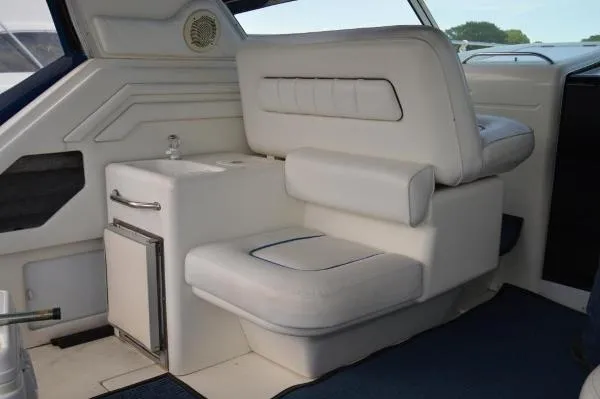 Slide: The Image of Sea Ray 400 Express Cruiser 1996 - 3