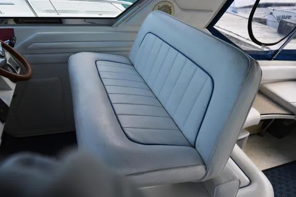 Slide: The Image of Sea Ray 400 Express Cruiser 1996 - 7