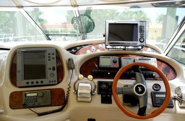 Slide: The Image of Sea Ray 410 Sundancer 2001 - 9