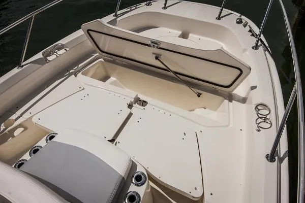 Slide: The Image of Boston Whaler 210 Dauntless with Trailer - Certified Preowned 2014 - 10