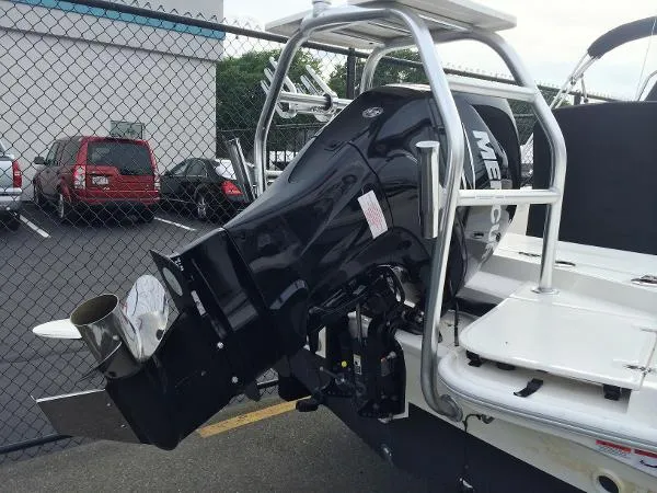 Slide: The Image of Boston Whaler 210 Dauntless with Trailer - Certified Preowned 2014 - 4