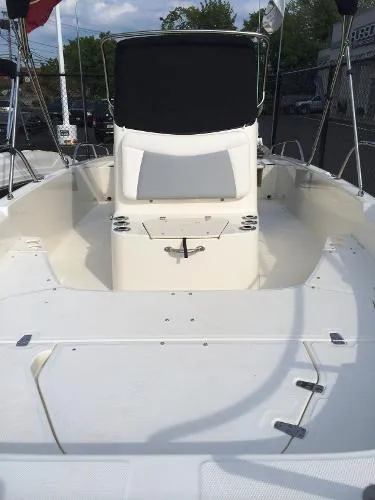 Slide: The Image of Boston Whaler 210 Dauntless with Trailer - Certified Preowned 2014 - 5