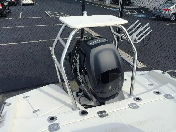 Slide: The Image of Boston Whaler 210 Dauntless with Trailer - Certified Preowned 2014 - 6