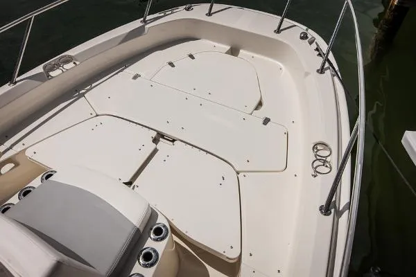 Slide: The Image of Boston Whaler 210 Dauntless with Trailer - Certified Preowned 2014 - 9
