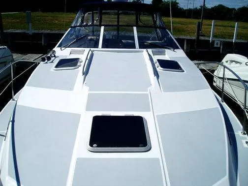 Slide: The Image of Bayliner 3205 Avanti 1989 - 2