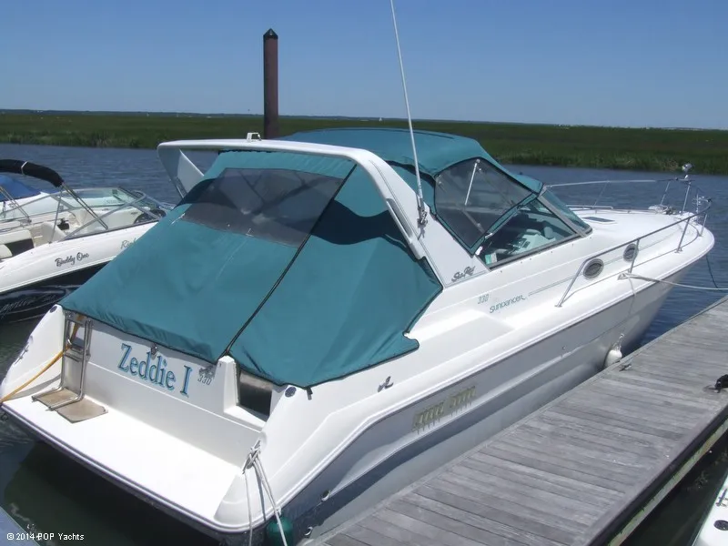 Slide: The Image of Sea Ray 330 1994 - 3