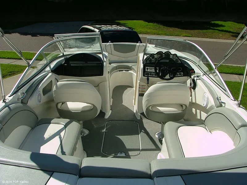Slide: The Image of Bayliner 235 Bowrider 2011 - 1