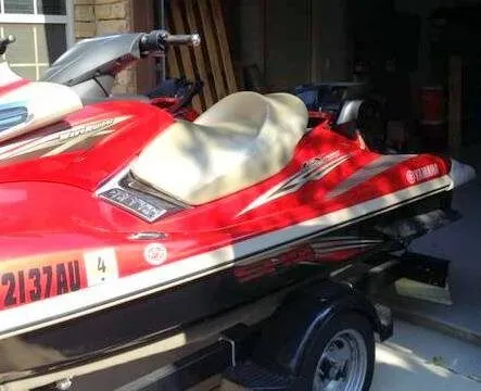 Slide: The Image of Yamaha FX Cruiser (2) - 2008 & 2004 Jet Skis 2008 - 5