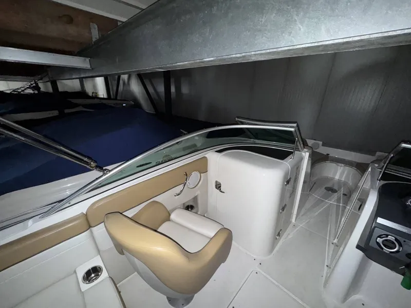 Slide: The Image of Sea Ray 260 Sundeck 2011 - 12