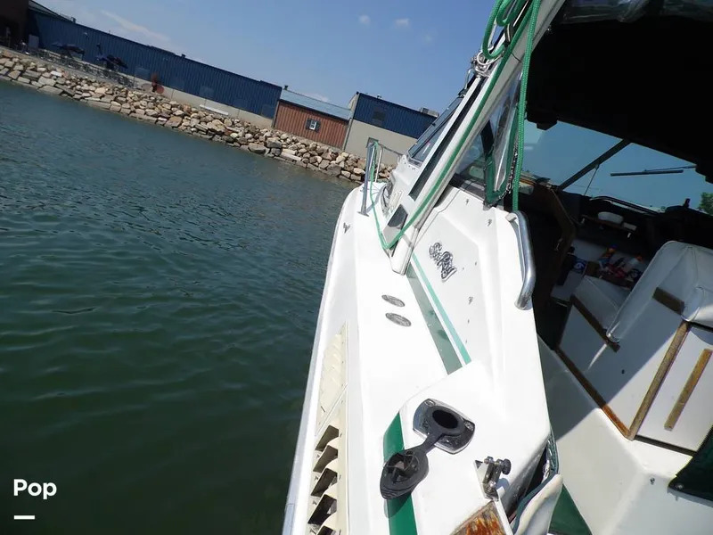 Slide: The Image of Sea Ray 300 Sundancer 1989 - 4
