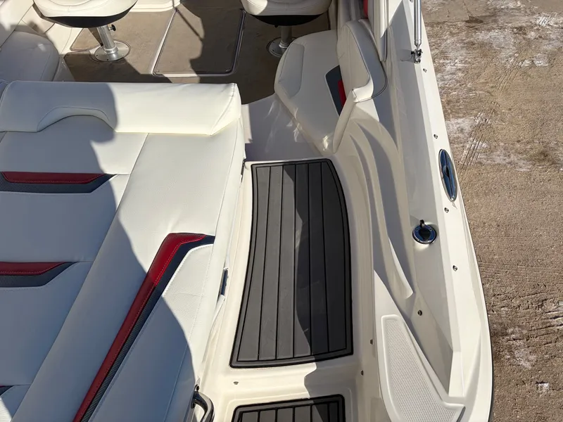 Slide: The Image of Monterey 244FS 2012 - 11