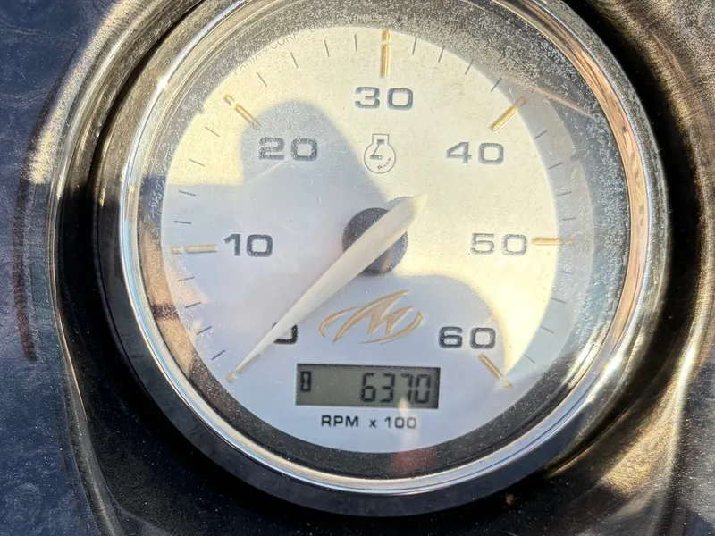 Slide: The Image of Monterey 244FS 2012 - 20