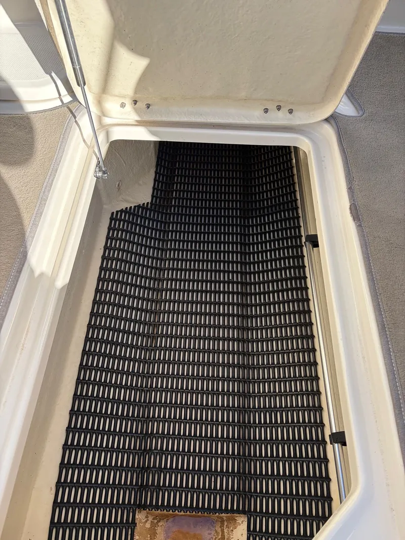 Slide: The Image of Monterey 244FS 2012 - 27