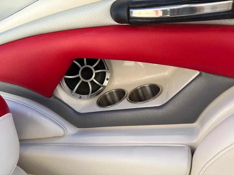 Slide: The Image of Monterey 244FS 2012 - 29