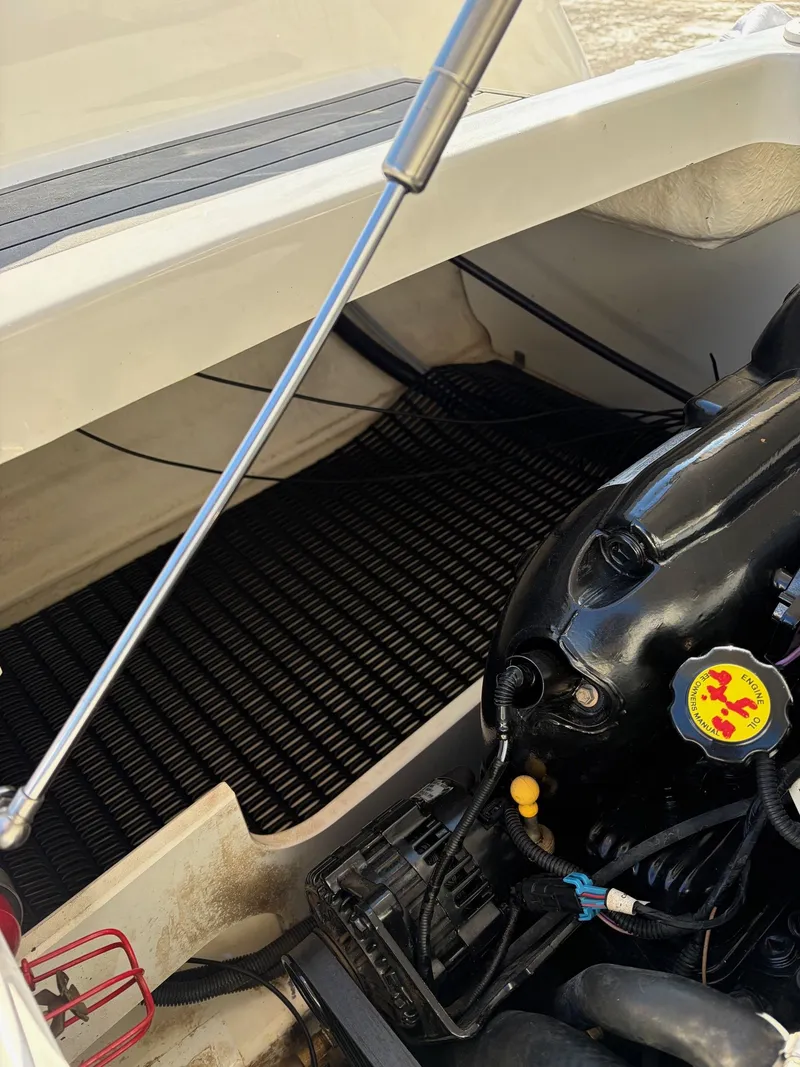 Slide: The Image of Monterey 244FS 2012 - 32