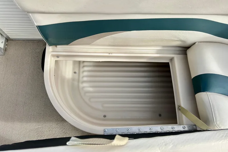 Slide: The Image of Storage compartment in 2010 Sun Tracker Party Barge 20 Classic Series boat. - 24