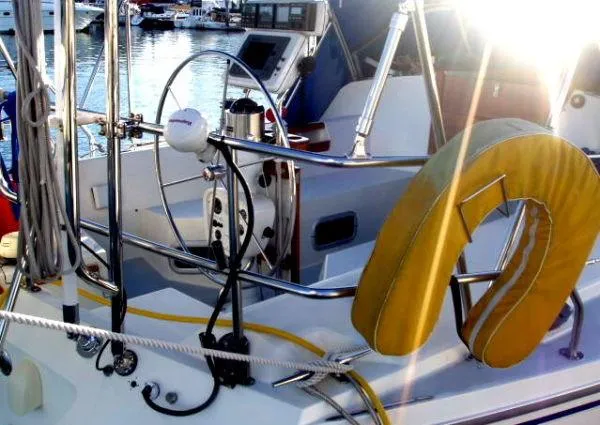 Slide: The Image of Catalina 42 Two Cabin Layout 1992 - 4