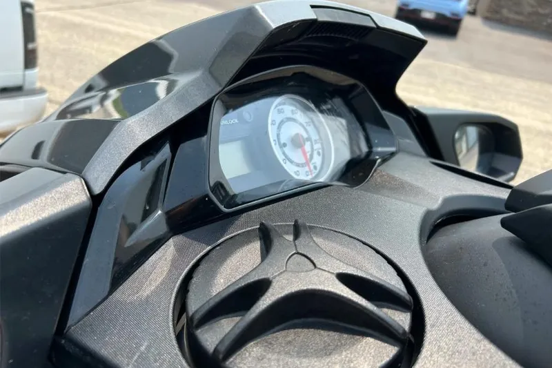 Slide: The Image of Close-up of 2015 Yamaha WaveRunner FX Cruiser HO dashboard and controls. - 7