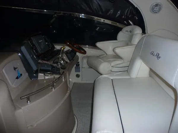 Slide: The Image of Sea Ray 42 Sundancer 2004 - 3