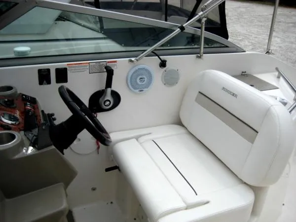 Slide: The Image of Rinker 270 Fiesta Vee 2006 - 9