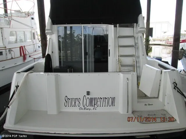 Slide: The Image of Carver Yachts 374 Voyager 2001 - 1