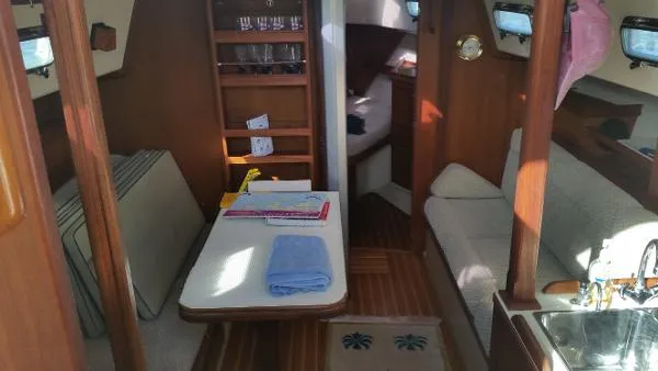 Slide: The Image of Island Packet 320 2001 - 11