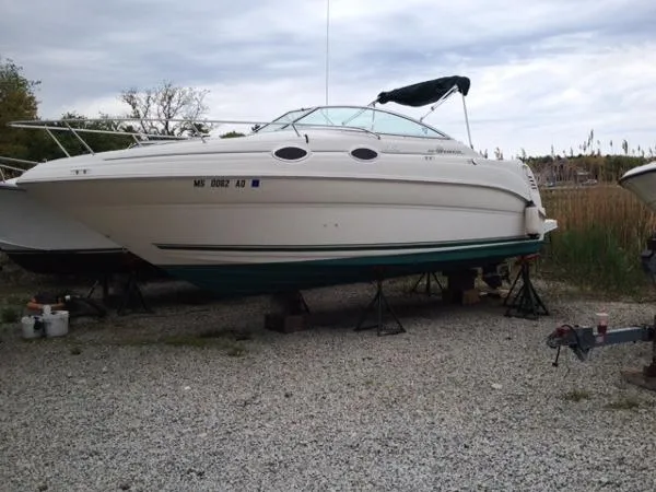 Slide: The Image of Sea Ray 240 Sundancer 2000 - 0