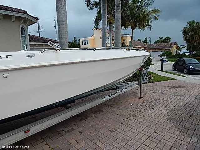Slide: The Image of Wellcraft Scarab 26 Sport 1999 - 11