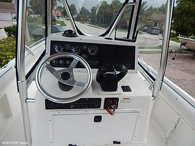 Slide: The Image of Wellcraft Scarab 26 Sport 1999 - 2