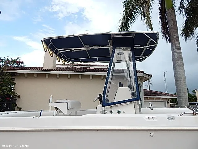 Slide: The Image of Wellcraft Scarab 26 Sport 1999 - 3