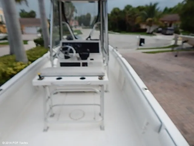 Slide: The Image of Wellcraft Scarab 26 Sport 1999 - 4
