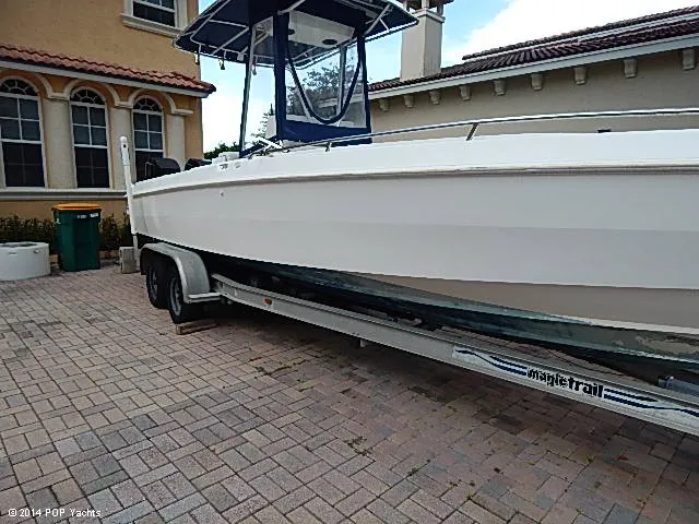 Slide: The Image of Wellcraft Scarab 26 Sport 1999 - 9