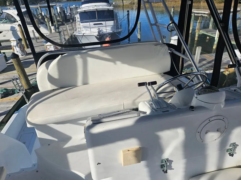 Slide: The Image of Mainship 31 Sedan Bridge 1994 - 3