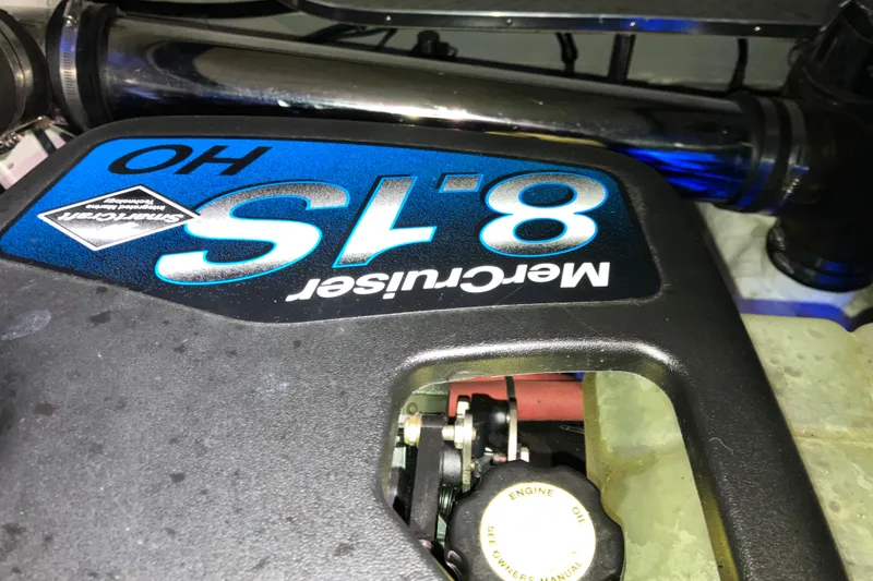 Slide: The Image of Mercury 8.1S HO engine in a 2001 Formula 37 Performance Cruiser. - 45
