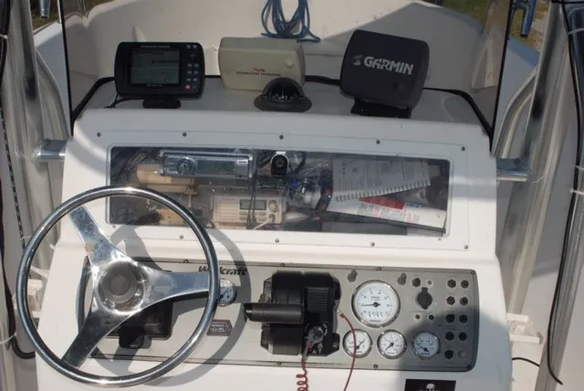 Slide: The Image of Wellcraft 210 Fisherman 2002 - 2