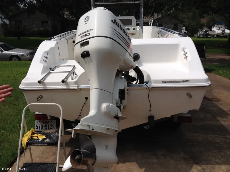 Slide: The Image of Wellcraft 210 Fisherman 2002 - 4