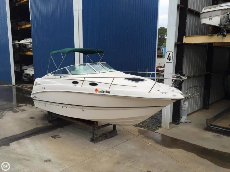 Slide: The Image of Chaparral 240 Signature Cruiser 2001 - 4
