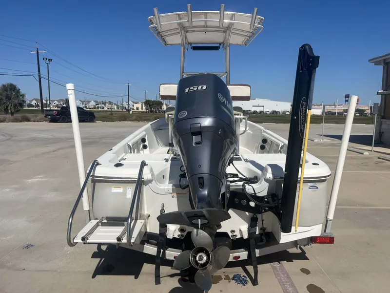 Slide: The Image of NauticStar 214 XTS 2015 - 9